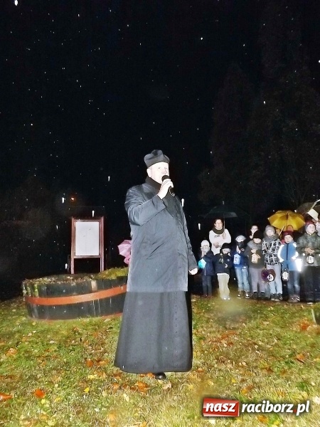 Zdjęcie w galerii na portalu naszraciborz.pl: Nieszpory, procesja i rogale  wiadomości z regionu
