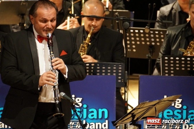 Zdjęcie w galerii na portalu naszraciborz.pl: Klasyka inaczej zabrzmiała w Raciborskim Centrum Kultury wiadomości z regionu