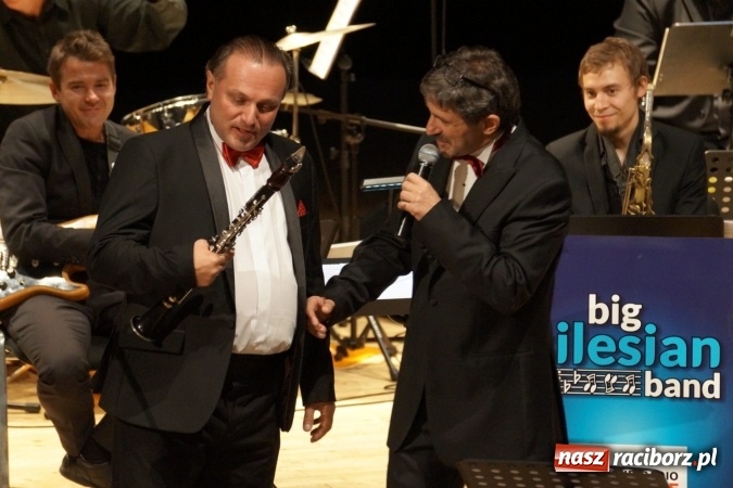 Zdjęcie w galerii na portalu naszraciborz.pl: Klasyka inaczej zabrzmiała w Raciborskim Centrum Kultury wiadomości z regionu