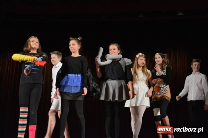 Zdjęcie w galerii na portalu naszraciborz.pl: Dwudniowe zmagania teatralne za nami - poznajcie zwycięzców wiadomości z regionu