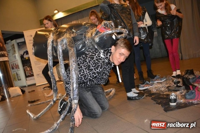 Zdjęcie w galerii na portalu naszraciborz.pl: Dwudniowe zmagania teatralne za nami - poznajcie zwycięzców wiadomości z regionu