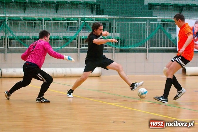 Zdjęcie w galerii na portalu naszraciborz.pl: Samobójcze starcie w HLPN. Pata Cabra Team i Wild Boys podzieliły się punktami wiadomości z regionu
