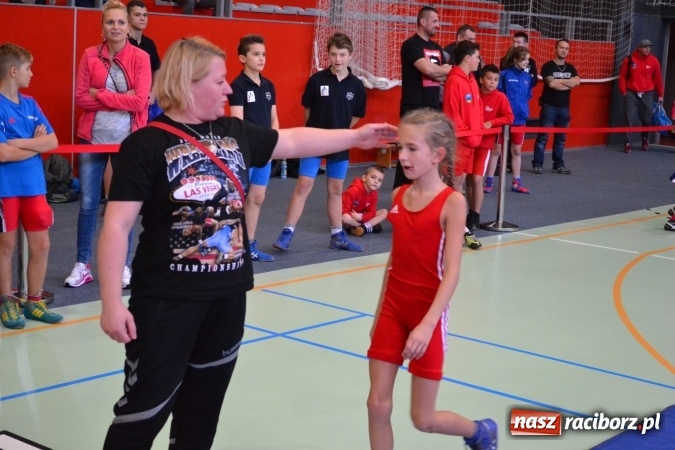 Zdjęcie w galerii na portalu naszraciborz.pl: 36 medali zapaśników MKZ Unia Racibórz na zawodach w Bieruniu wiadomości z regionu