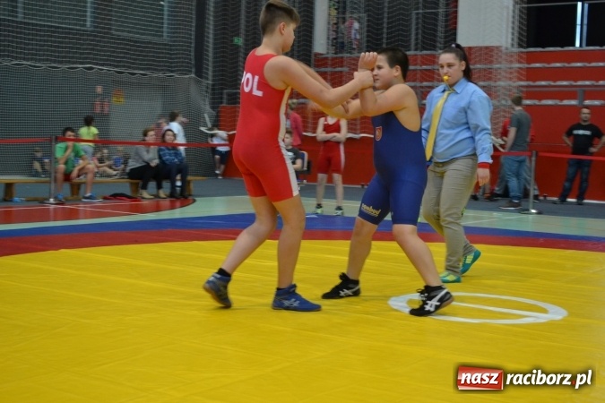 Zdjęcie w galerii na portalu naszraciborz.pl: 36 medali zapaśników MKZ Unia Racibórz na zawodach w Bieruniu wiadomości z regionu