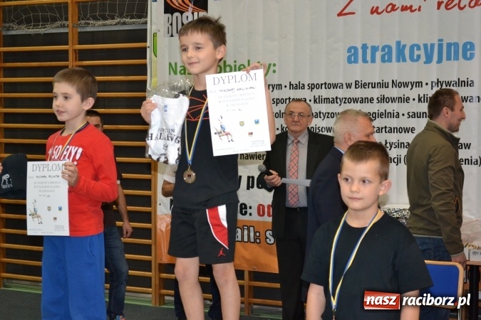 Zdjęcie w galerii na portalu naszraciborz.pl: 36 medali zapaśników MKZ Unia Racibórz na zawodach w Bieruniu wiadomości z regionu