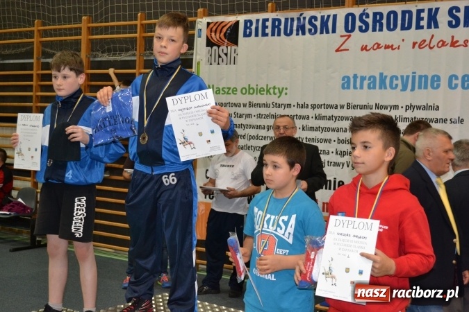 Zdjęcie w galerii na portalu naszraciborz.pl: 36 medali zapaśników MKZ Unia Racibórz na zawodach w Bieruniu wiadomości z regionu