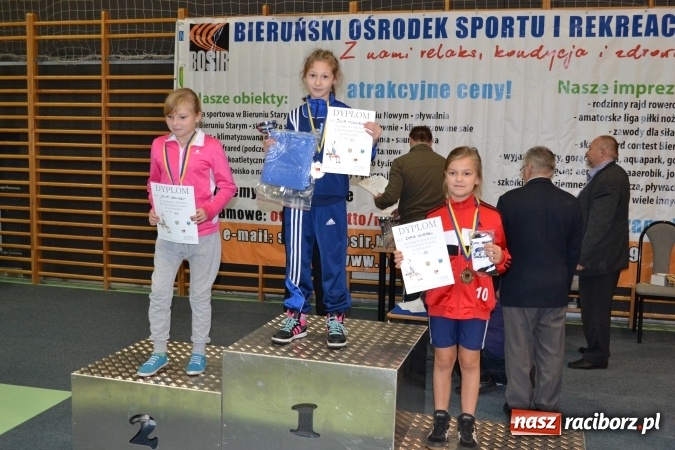 Zdjęcie w galerii na portalu naszraciborz.pl: 36 medali zapaśników MKZ Unia Racibórz na zawodach w Bieruniu wiadomości z regionu