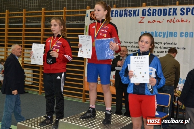 Zdjęcie w galerii na portalu naszraciborz.pl: 36 medali zapaśników MKZ Unia Racibórz na zawodach w Bieruniu wiadomości z regionu