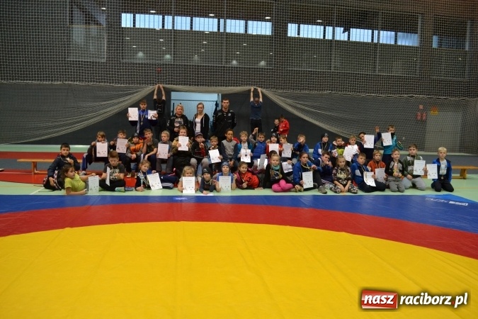 Zdjęcie w galerii na portalu naszraciborz.pl: 36 medali zapaśników MKZ Unia Racibórz na zawodach w Bieruniu wiadomości z regionu