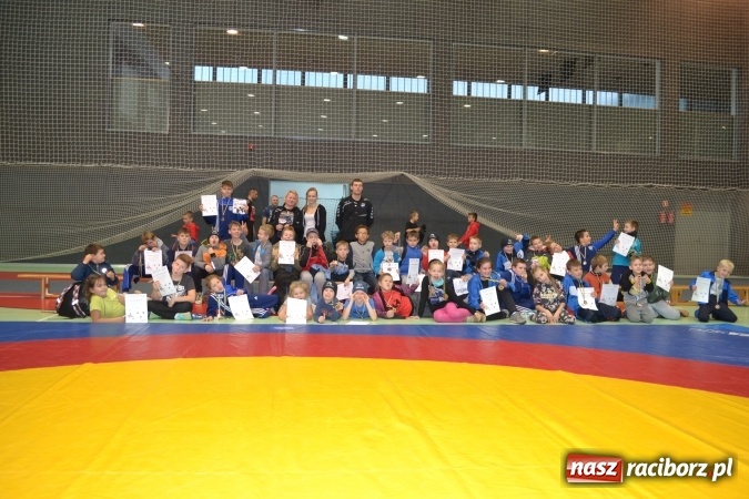 Zdjęcie w galerii na portalu naszraciborz.pl: 36 medali zapaśników MKZ Unia Racibórz na zawodach w Bieruniu wiadomości z regionu