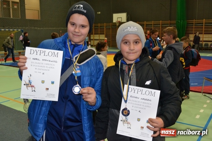 Zdjęcie w galerii na portalu naszraciborz.pl: 36 medali zapaśników MKZ Unia Racibórz na zawodach w Bieruniu wiadomości z regionu