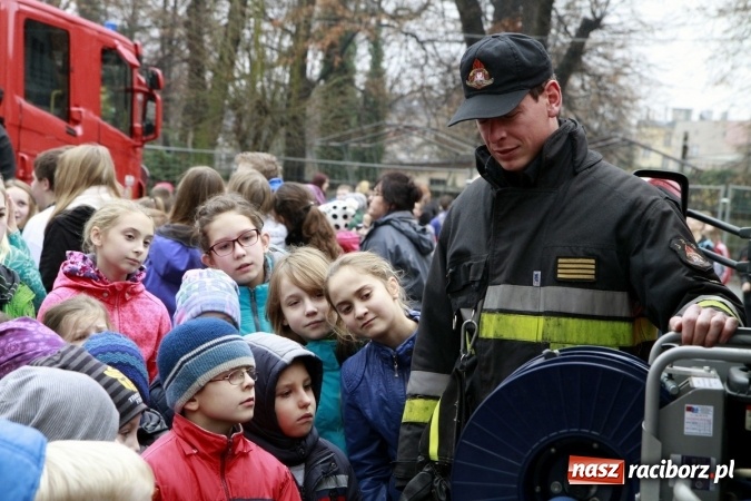 Zdjęcie w galerii na portalu naszraciborz.pl: Tydzień Profilaktyki i Bezpieczeństwa w ZSOMS wiadomości z regionu