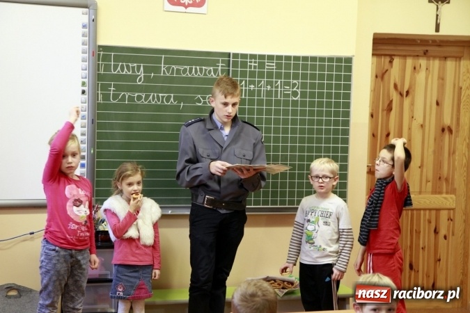 Zdjęcie w galerii na portalu naszraciborz.pl: Tydzień Profilaktyki i Bezpieczeństwa w ZSOMS wiadomości z regionu