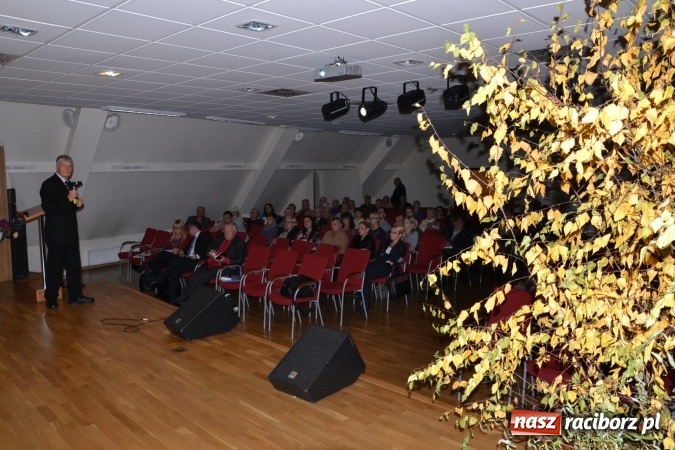 Zdjęcie w galerii na portalu naszraciborz.pl: Tak czy Nie dla elektrowni wiatrowych – konferencja na zamku  wiadomości z regionu