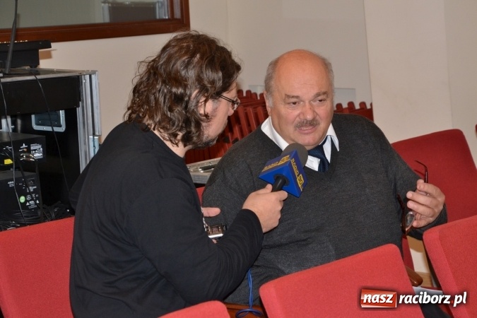 Zdjęcie w galerii na portalu naszraciborz.pl: Tak czy Nie dla elektrowni wiatrowych – konferencja na zamku  wiadomości z regionu