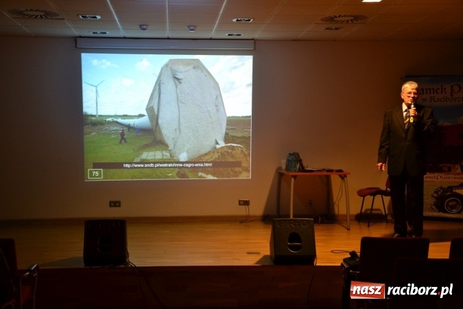 Zdjęcie w galerii na portalu naszraciborz.pl: Tak czy Nie dla elektrowni wiatrowych – konferencja na zamku  wiadomości z regionu