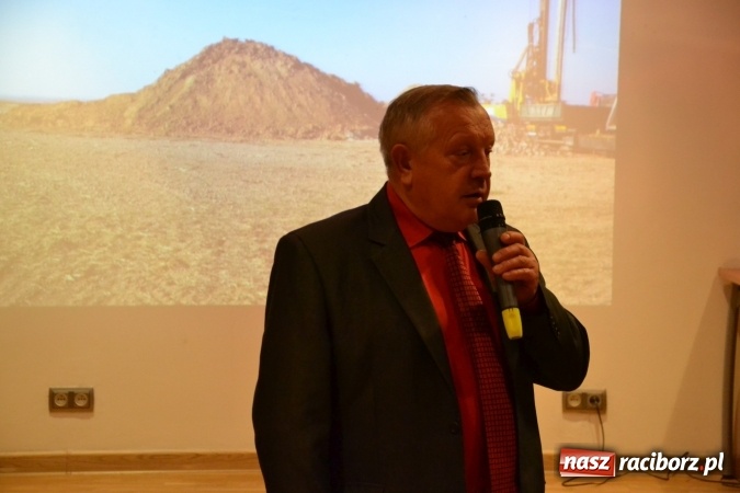 Zdjęcie w galerii na portalu naszraciborz.pl: Tak czy Nie dla elektrowni wiatrowych – konferencja na zamku  wiadomości z regionu