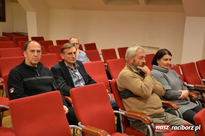 Zdjęcie w galerii na portalu naszraciborz.pl: Tak czy Nie dla elektrowni wiatrowych – konferencja na zamku  wiadomości z regionu