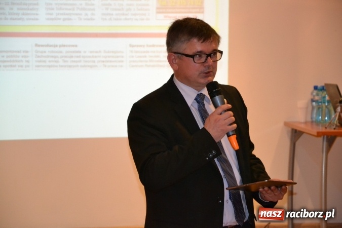 Zdjęcie w galerii na portalu naszraciborz.pl: Tak czy Nie dla elektrowni wiatrowych – konferencja na zamku  wiadomości z regionu