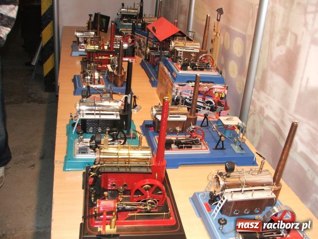 Zdjęcie w galerii na portalu naszraciborz.pl: Maszyny parowe w miniaturze wiadomości z regionu