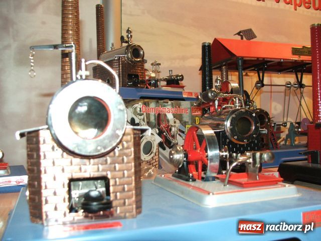 Zdjęcie w galerii na portalu naszraciborz.pl: Maszyny parowe w miniaturze wiadomości z regionu