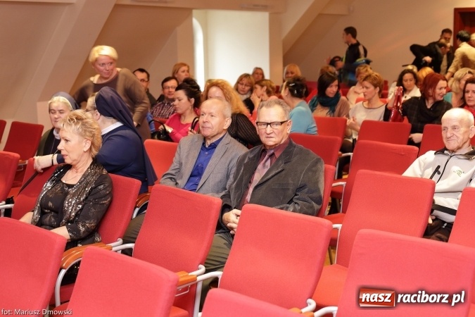 Zdjęcie w galerii na portalu naszraciborz.pl: Prelekcja Anny Marii Wesołowskiej na Zamku Piastowskim wiadomości z regionu