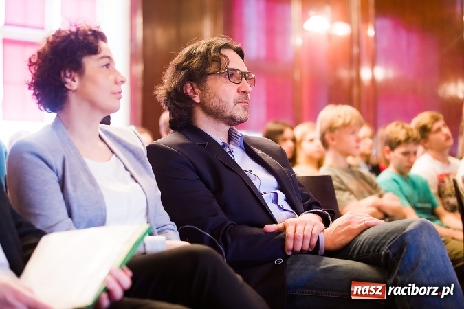 Zdjęcie w galerii na portalu naszraciborz.pl: Sędzia Anna Maria Wesołowska odwiedziła uczniów I LO wiadomości z regionu