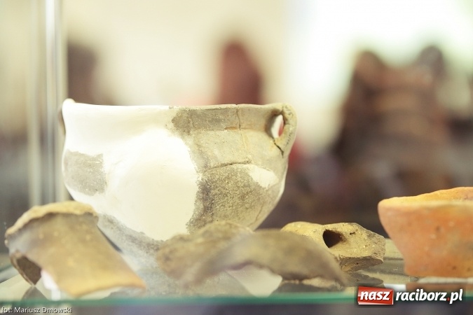 Zdjęcie w galerii na portalu naszraciborz.pl: Od rondla do muzeum, czyli pietrowickie spotkania z archeologią wiadomości z regionu