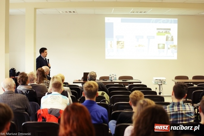 Zdjęcie w galerii na portalu naszraciborz.pl: Od rondla do muzeum, czyli pietrowickie spotkania z archeologią wiadomości z regionu