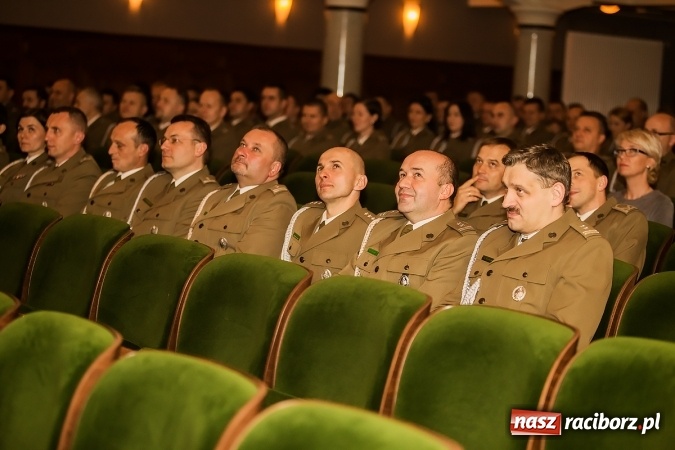 Zdjęcie w galerii na portalu naszraciborz.pl: Odznaczenia i wyróżnienia w Straży Granicznej wiadomości z regionu