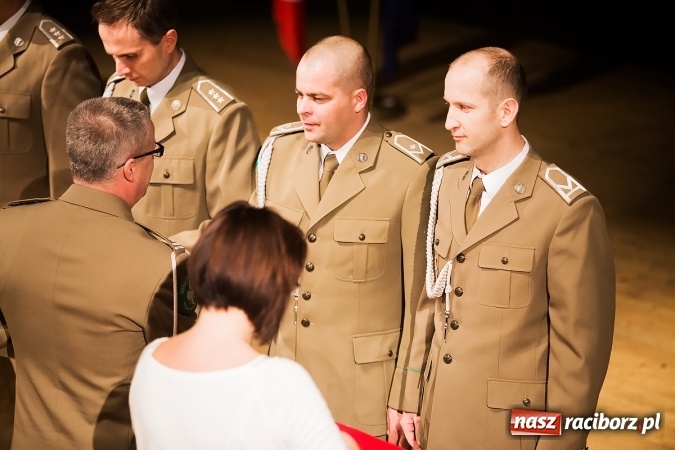 Zdjęcie w galerii na portalu naszraciborz.pl: Odznaczenia i wyróżnienia w Straży Granicznej wiadomości z regionu