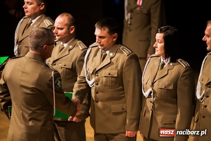 Zdjęcie w galerii na portalu naszraciborz.pl: Odznaczenia i wyróżnienia w Straży Granicznej wiadomości z regionu