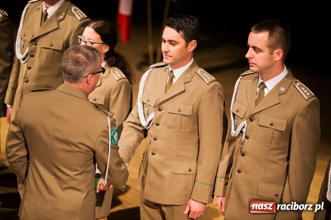 Zdjęcie w galerii na portalu naszraciborz.pl: Odznaczenia i wyróżnienia w Straży Granicznej wiadomości z regionu