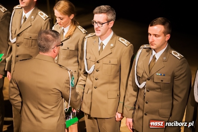 Zdjęcie w galerii na portalu naszraciborz.pl: Odznaczenia i wyróżnienia w Straży Granicznej wiadomości z regionu