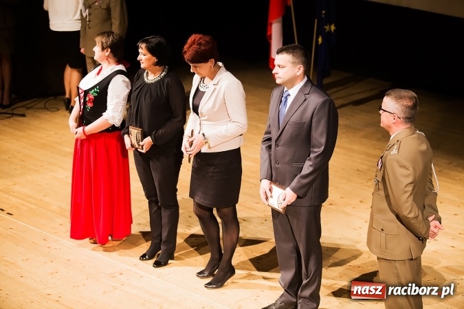 Zdjęcie w galerii na portalu naszraciborz.pl: Odznaczenia i wyróżnienia w Straży Granicznej wiadomości z regionu