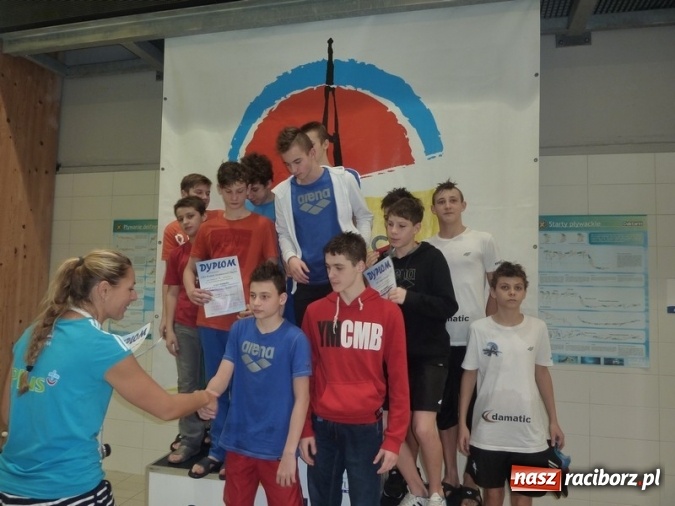 Zdjęcie w galerii na portalu naszraciborz.pl: Pływanie. 13-latkowie na prowadzeniu  wiadomości z regionu