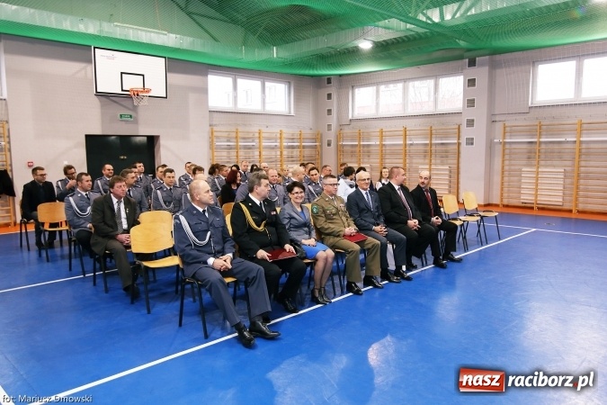 Zdjęcie w galerii na portalu naszraciborz.pl: Intronizacja w raciborskim garnizonie. Nowy komendant już na posterunku wiadomości z regionu