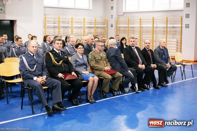 Zdjęcie w galerii na portalu naszraciborz.pl: Intronizacja w raciborskim garnizonie. Nowy komendant już na posterunku wiadomości z regionu