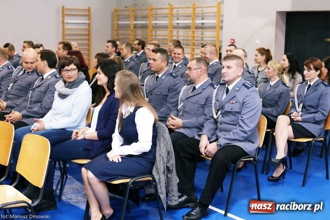 Zdjęcie w galerii na portalu naszraciborz.pl: Intronizacja w raciborskim garnizonie. Nowy komendant już na posterunku wiadomości z regionu