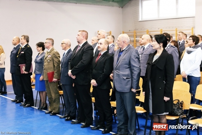 Zdjęcie w galerii na portalu naszraciborz.pl: Intronizacja w raciborskim garnizonie. Nowy komendant już na posterunku wiadomości z regionu