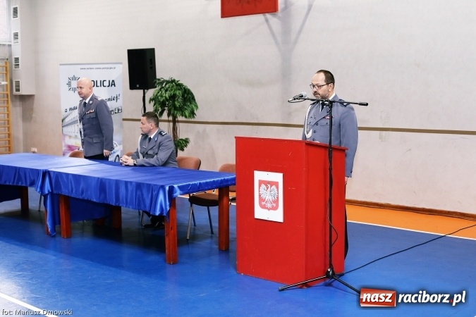 Zdjęcie w galerii na portalu naszraciborz.pl: Intronizacja w raciborskim garnizonie. Nowy komendant już na posterunku wiadomości z regionu