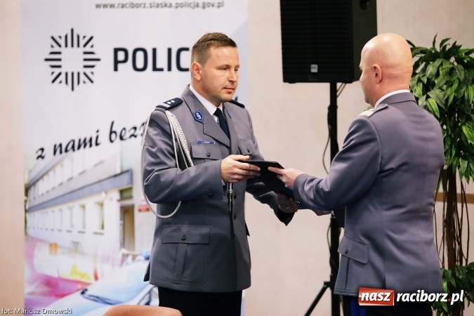 Zdjęcie w galerii na portalu naszraciborz.pl: Intronizacja w raciborskim garnizonie. Nowy komendant już na posterunku wiadomości z regionu