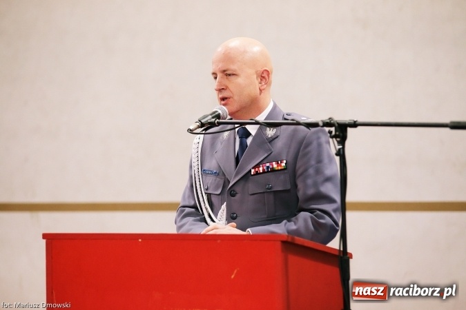 Zdjęcie w galerii na portalu naszraciborz.pl: Intronizacja w raciborskim garnizonie. Nowy komendant już na posterunku wiadomości z regionu