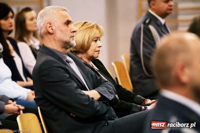 Zdjęcie w galerii na portalu naszraciborz.pl: Intronizacja w raciborskim garnizonie. Nowy komendant już na posterunku wiadomości z regionu