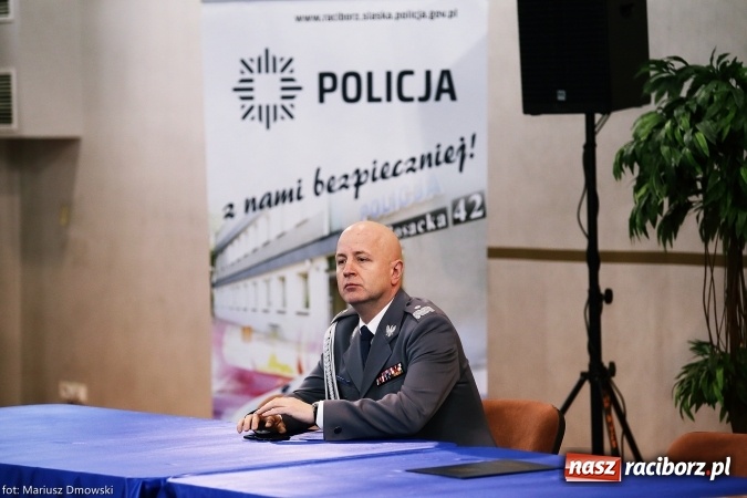 Zdjęcie w galerii na portalu naszraciborz.pl: Intronizacja w raciborskim garnizonie. Nowy komendant już na posterunku wiadomości z regionu