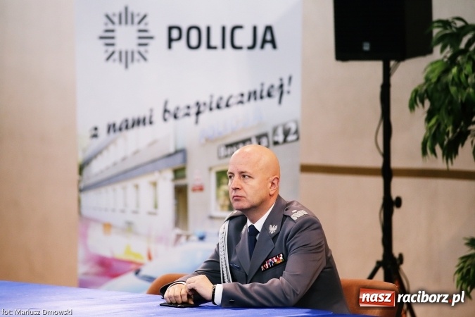Zdjęcie w galerii na portalu naszraciborz.pl: Intronizacja w raciborskim garnizonie. Nowy komendant już na posterunku wiadomości z regionu