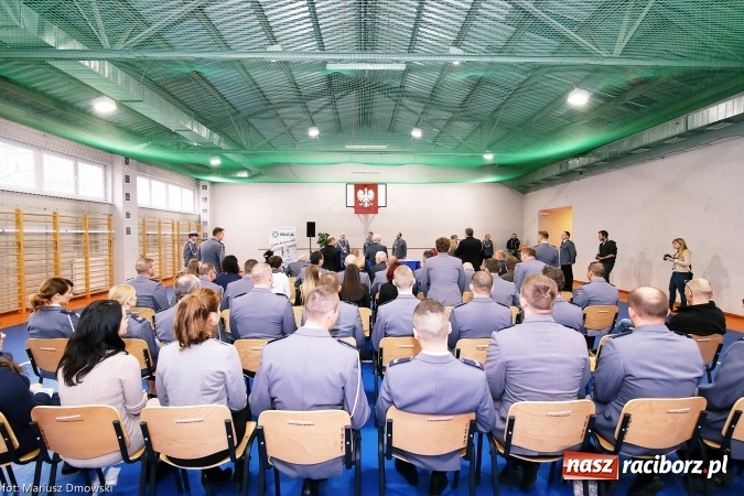 Zdjęcie w galerii na portalu naszraciborz.pl: Intronizacja w raciborskim garnizonie. Nowy komendant już na posterunku wiadomości z regionu