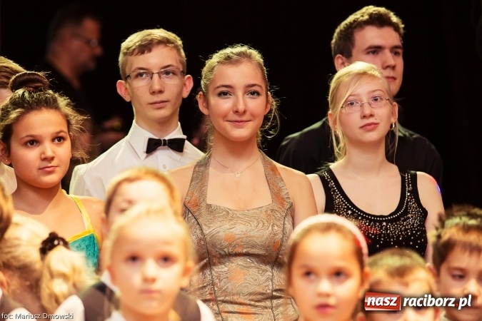 Zdjęcie w galerii na portalu naszraciborz.pl: Jesienne Tańczenie na Rozkręcenie wiadomości z regionu