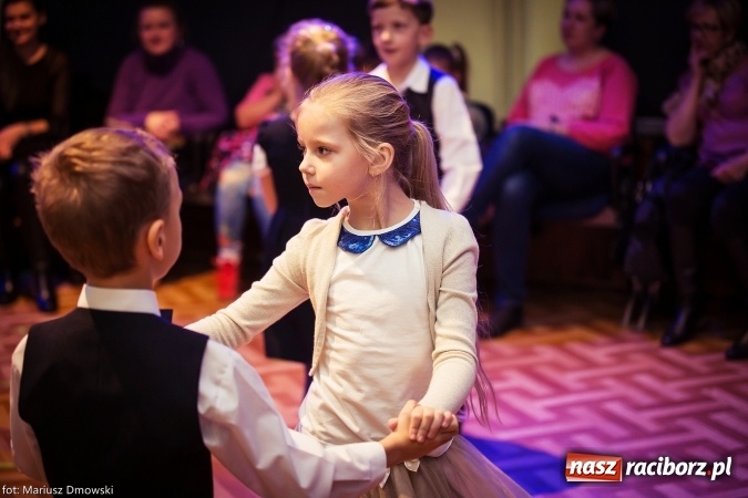 Zdjęcie w galerii na portalu naszraciborz.pl: Jesienne Tańczenie na Rozkręcenie wiadomości z regionu