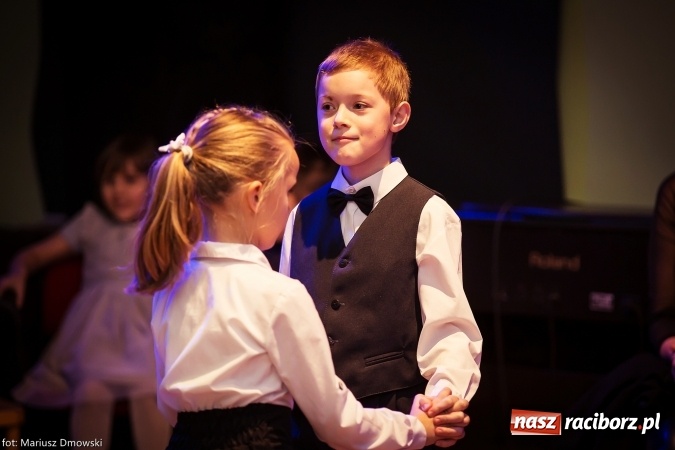 Zdjęcie w galerii na portalu naszraciborz.pl: Jesienne Tańczenie na Rozkręcenie wiadomości z regionu